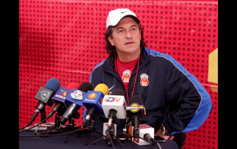 El entrenador argentino Rubén Omar Romano afirmó que el Morelia peleará por el título del torneo Apertura mexicano. MEXSPORT  /