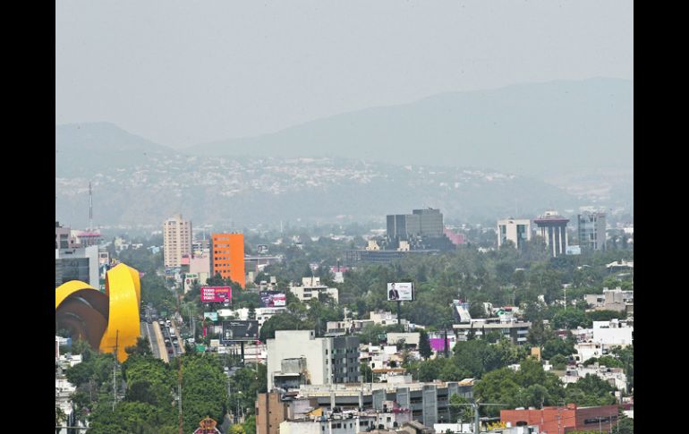 La medición de los contaminantes en Jalisco obvia u olvida datos ya previstos por la ley.  /