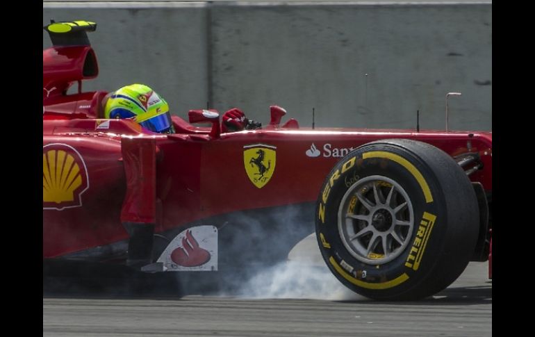 Imagen de Felipe Massa, piloto de Ferrari, en la carrera del pasado fin de semana. ARCHIVO  /