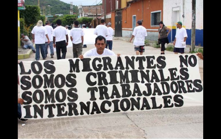 Migrantes centroamericanos y activistas piden al movimiento #YoSoy132 incluir el tema migratorio en peticiones. EL UNIVERSAL  /