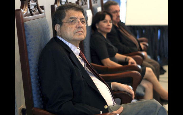 El escritor nicaragüense Sergio Ramírez Mercado en el auditorio de Universidad Nacional Autónoma de Honduras. EFE  /