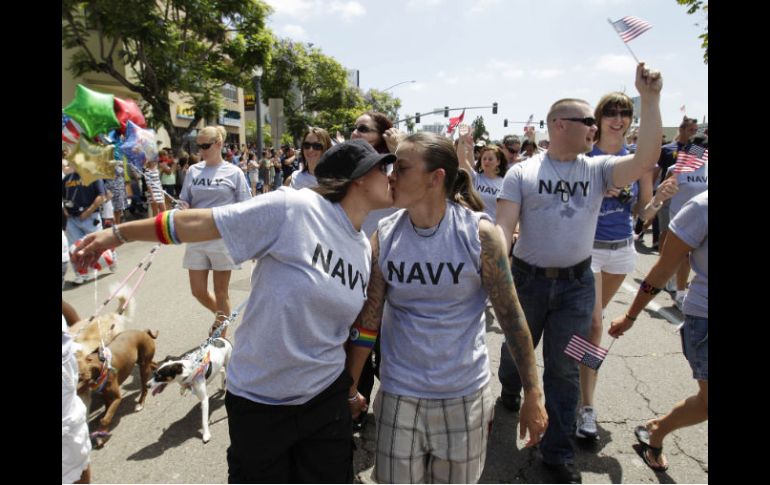 Las Fuerzas Armadas empiezan a apoyar las reinvindicaciones de la comunidad gay que integra las Fuerzas Armadas. AP  /