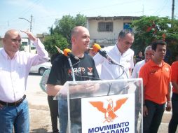 Germán Relis, Augusto Valencia y Salvador Caro (de izq a der), dieron a conocer sus proyectos de campaña. ESPECIAL  /