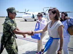 La candidata presidencial del Blanquiazul, Josefina Vázquez Mota a su llegada al aeropuerto de Tampico esta tarde. EL UNIVERSAL  /