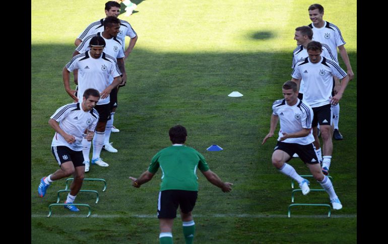 La selección de Alemania cerró su preparación en Lviv. AFP  /