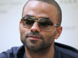 Tony Parker dijo que la córnea se encontraba afectada y por lo tanto tenía que descansar al menos una semana. AFP  /