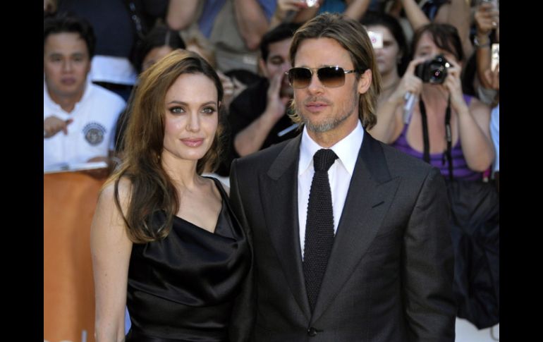 La pareja de actores Angelina Jolie y Brad Pitt se encuentra en los preparativos para una fiesta benéfica en Londres. ARCHIVO  /