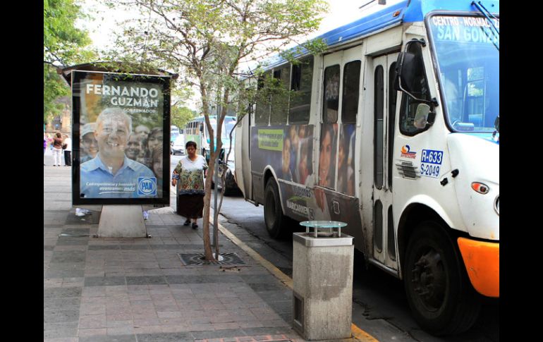 A pesar de las reformas federales de 1998, los políticos ensucian la imagen urbana.  /