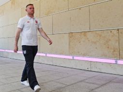 Rooney se suma al ataque del equipo de la Rosa en el decisivo partido. ARCHIVO  /