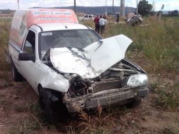 Tras el accidente, ambos vehículos terminaron dentro de un plantío de maíz.  /