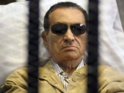 El ex presidente egipcio Hosni Mubarak, recluso en una prisión de El Cairo, fue atendido de urgencia. ARCHIVO  /