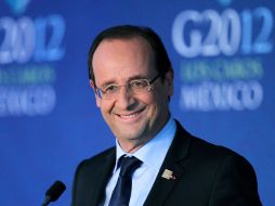 El Presidente francés, Francois Hollande, responde preguntas durante una conferencia en la Cumbre del G-20 en Los Cabos. AP  /