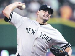 Los números de Roger Clemens fortalecen su candidatura. AP  /