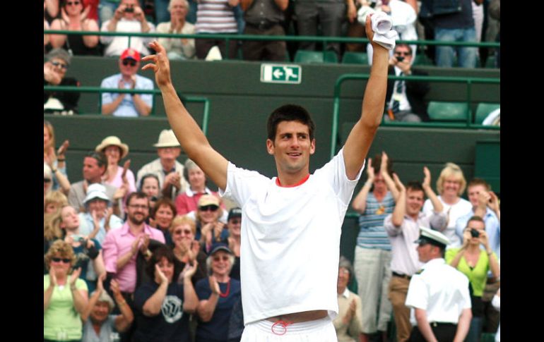 Novak Djokovic y Maria Sharapova serán las cabezas de serie en Wimbledon por primera vez. MEXSPORT  /