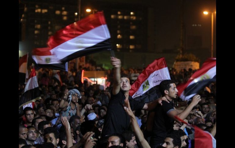 Miles de personas se reunieron en la plaza Tahrir, para denunciar el golpe de Estado constitucional de la junta militar. EFE  /