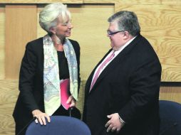 Christine Lagarde y Agustín Carstens.- Como parte de los acuerdo del G-20, México participará en el esfuerzo para fortalecer al FMI.EFE  /