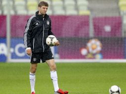 El jugador alemán Thomas Müller durante la sesión de entrenamiento de su equipo en el estadio PGE de Gdansk. EFE  /