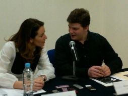 Alondra de la Parra y Chad Hoopes durante la conferencia de prensa.  /