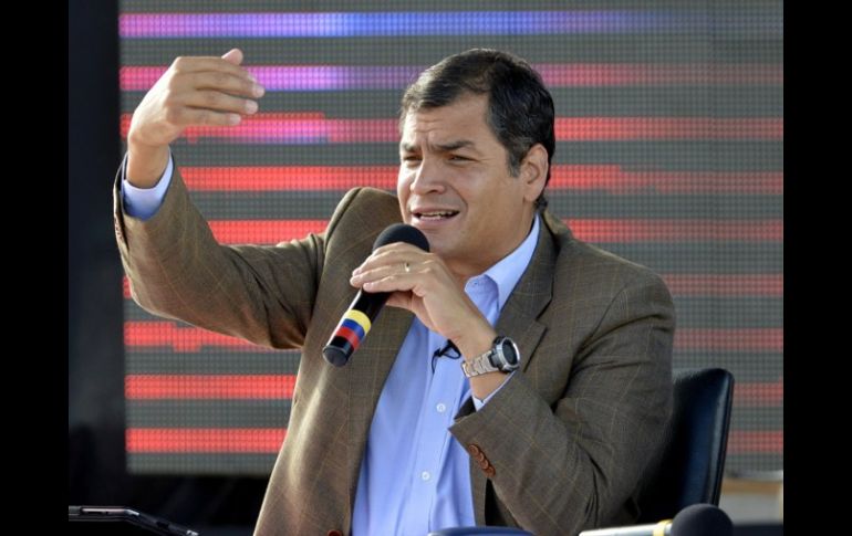 El Presidente de Ecuador, Rafael Correa, no reconoce al nuevo gobierno paraguayo encabezado por Federico Franco. AFP  /