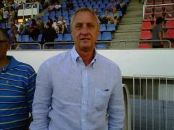 Johan Cruyff estuvo presente en el partido del Guadalajara. Tomada de @Chivas  /