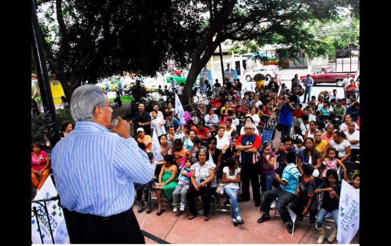 Cárdenas celebró un discurso en Huentitán El Alto. ESPECIAL  /