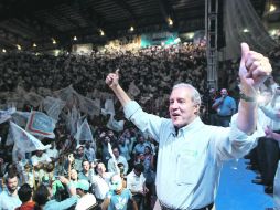 El candidato panista se pronunció contra las encuestas.  /