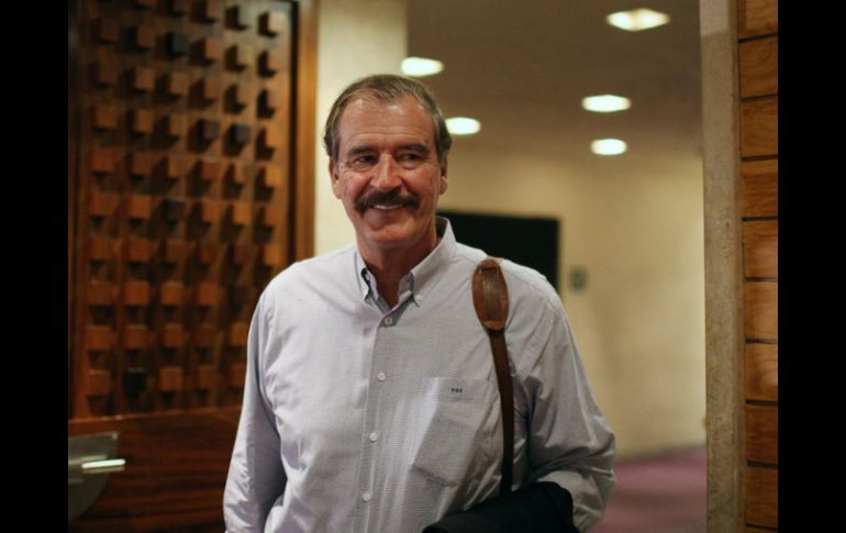 ''Mi lealtad es con la democracia, con el pueblo de México, si otros se echan a un barranco, yo no'': Vicente Fox. ARCHIVO  /