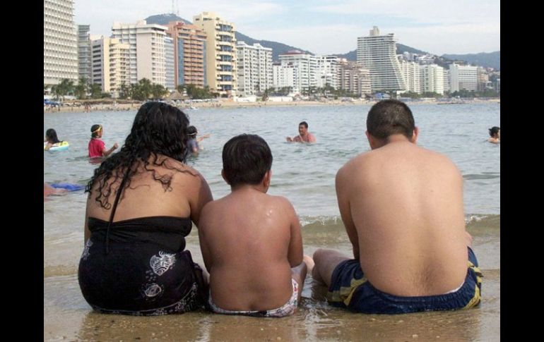 La exposición excesiva a las radiaciones UV puede generar problemas serios de salud. ARCHIVO  /