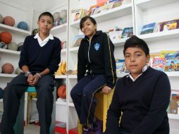 Jesús García, Jazmín Sánchez y Alexis Fernández alumnos de la escuela urbana 334  'Benito Juárez'.  /