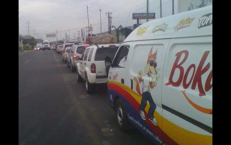 Avenida Aviación rumbo al estadio Omnilife es una de las vialidades que presenta congestionamiento.  /