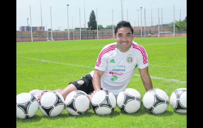 Marco Fabián y los otros tres seleccionados de Chivas tendrán que cambiar de cassette rápido para integrarse al Tri Olímpico. MEXSPORT  /