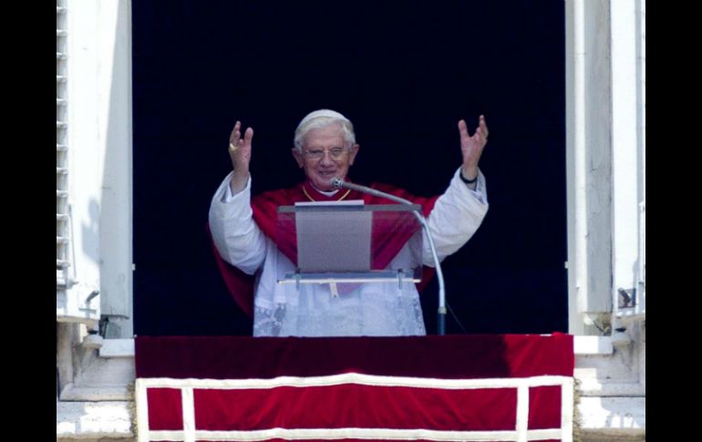 Como 'Obispo de la Ciudad Eterna', el papa se unió a la celebración de los italianos. EFE  /