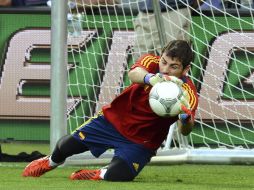 A 24 horas de la gran final de la Euro, Iker Casillas ofrece una rueda de prensa. AFP  /