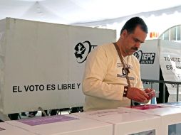 Las casillas permanecerán abiertas hasta las 18:00 horas, o hasta que ejerza su voto el último ciudadano en las filas. ARCHIVO  /