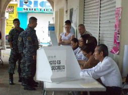 En el tema de seguridad, están apoyando el Ejército, la Policía Federal Preventiva, así como la Secretaría de Seguridad Pública.  /