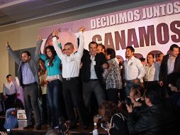 El candidato del Movimiento Progresista, Miguel Ángel Mancera, celebrando resultados preliminares. NTX  /