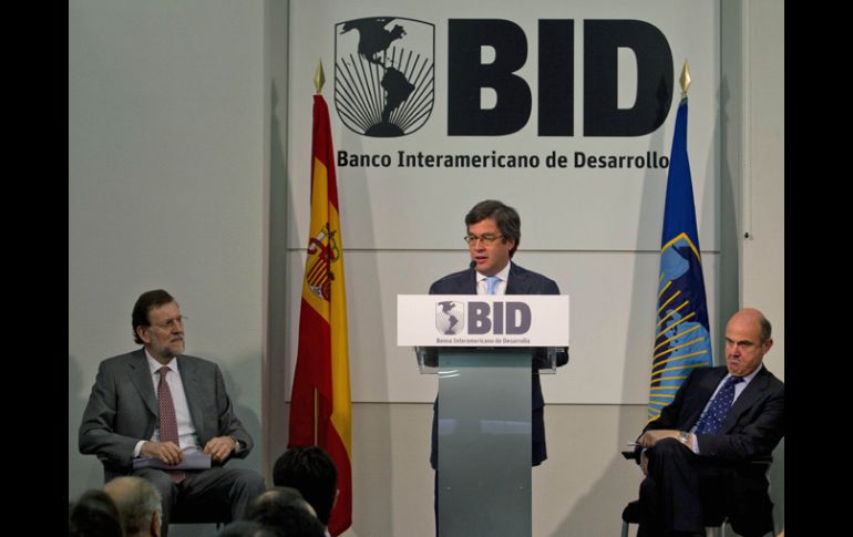 El presidente del Banco Interamericano de Desarrollo (BID), Luis Alberto Moreno, durante su discruso. AP  /