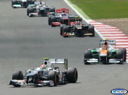 Sergio Pérez pide a la F1 que se castigue forma de manejar de Pastor Maldonado. AFP  /