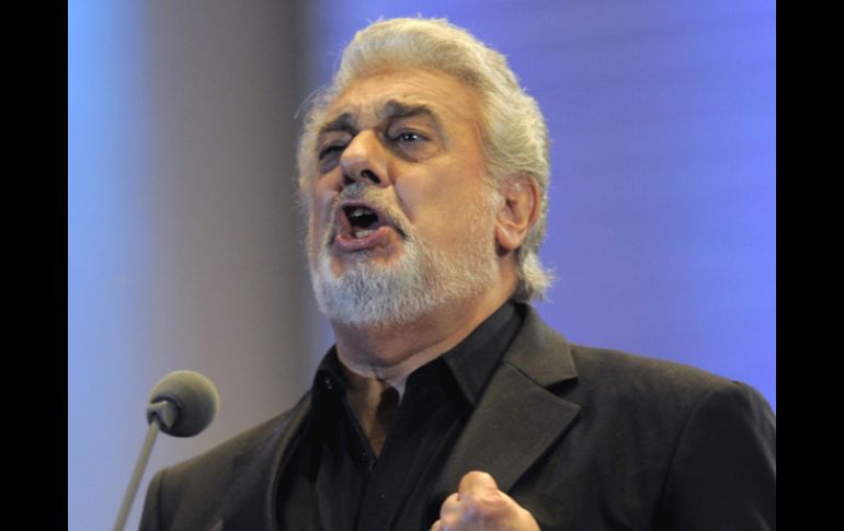 Plácido Domingo se presentará en Santiago, el 17 de julio, con motivo del 45 aniversario de su debut en Chile. ARCHIVO  /