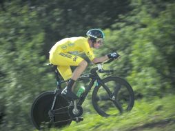 Inalcanzable. Bradley Wiggins pedalea en un ascenso, durante la novena etapa en la cual se impuso con 35 segundos de ventaja. AFP  /