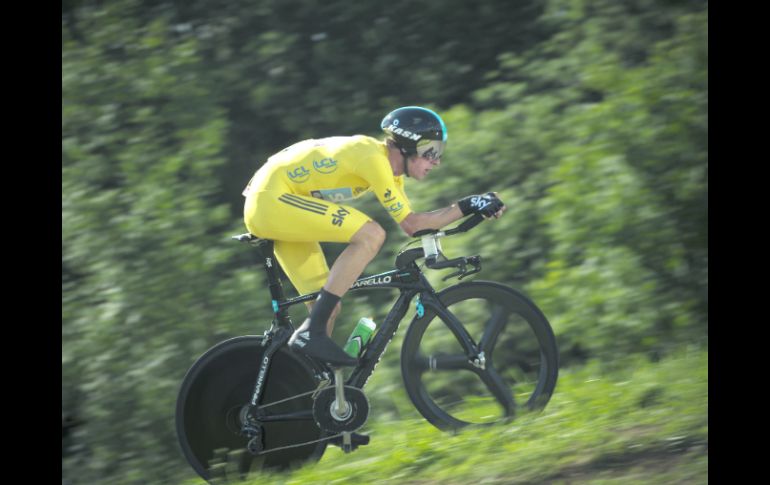 Inalcanzable. Bradley Wiggins pedalea en un ascenso, durante la novena etapa en la cual se impuso con 35 segundos de ventaja. AFP  /