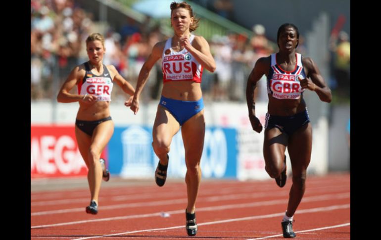 La rusa Natalia Rusakova buscará la medalla de oro en relevos 4x100 y bronce en 200 metros. ESPECIAL  /