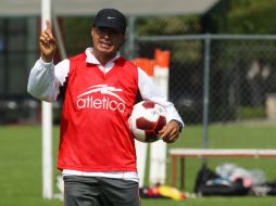 Juan Carlos Chávez no se expresó sobre la descalificación del equipo Sub-15 de Atlas. MEXSPORT  /