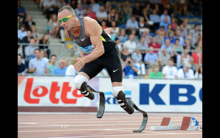 Óscar Pistorius busca hacer historia con su participación en Londres 2012. AP  /