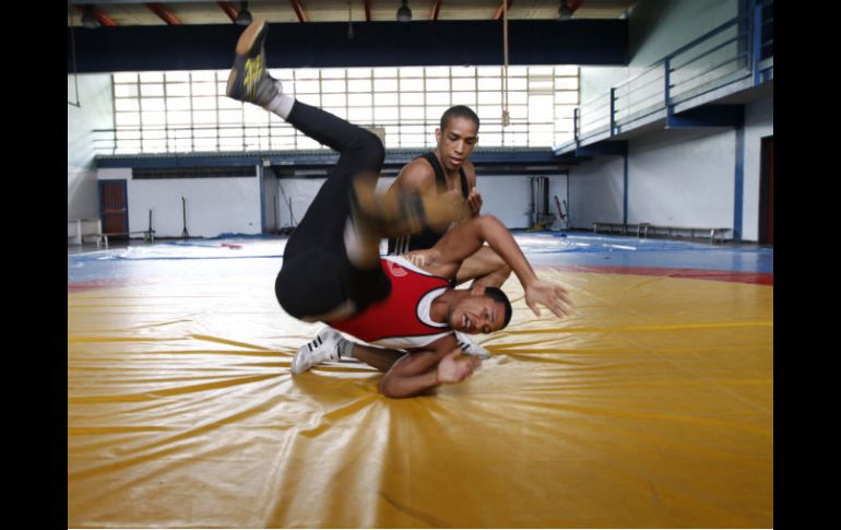 Venezuela también espera llevarse a casa medalla con el luchadores Luis Liendo. ESPECIAL  /