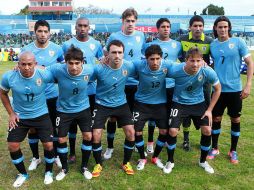 La selección uruguaya masculina de futbol, es la principal esperanza del país para obtener una medalla en Londres. EFE  /