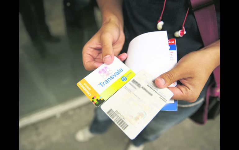 Vialidad y FEU llegan a un acuerdo: la credencial de transvale no es ...