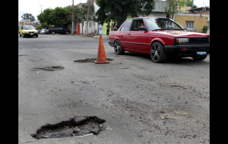 Los meses de junio, julio, agosto y septiembre son los que, históricamente, enmarcan la denomina ''temporada de baches''. ARCHIVO  /