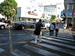 La avenida Enrique Díaz de León es de las pocas que se ''libró'' de los baches. ARCHIVO  /