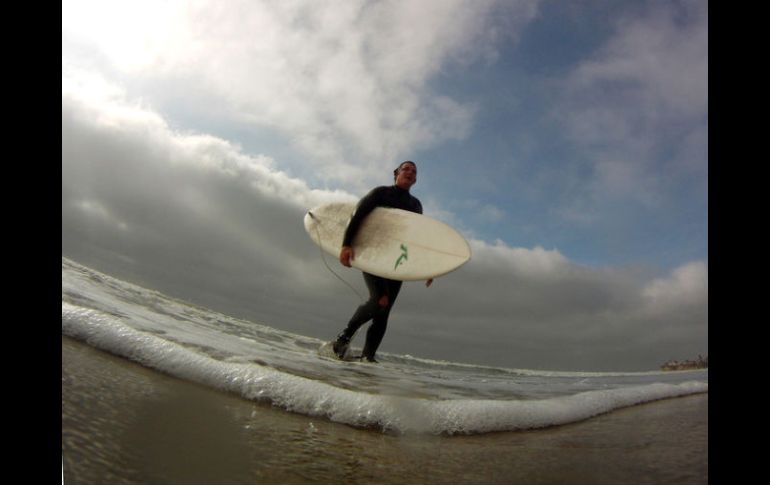 Playa Colorado (Tola), figura entre las 10 mejores para practicar el surf. ARCHIVO  /